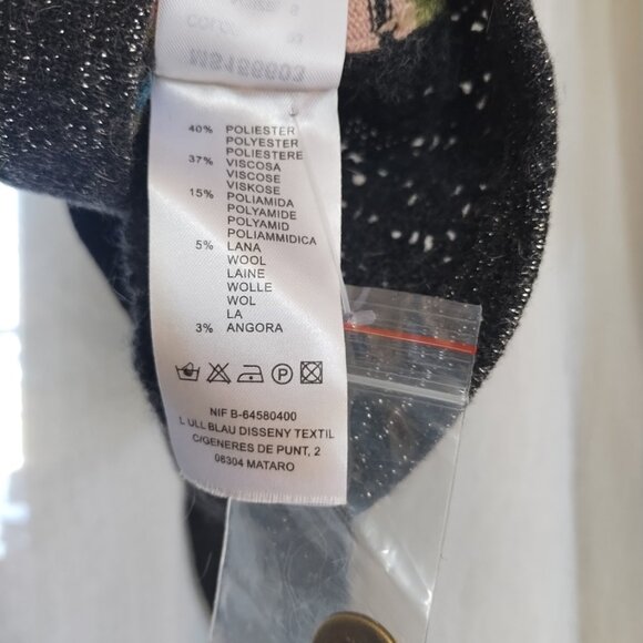 Boutique Sweater - Picture 8 of 8